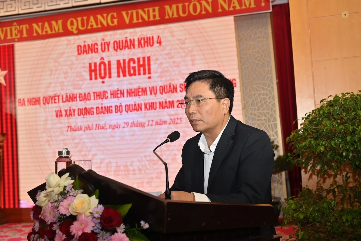 Đảng ủy Qu&acirc;n khu 4 ra Nghị quyết l&atilde;nh đạo thực hiện nhiệm vụ Qu&acirc;n sự, Quốc ph&ograve;ng v&agrave; x&acirc;y dựng Đảng năm 2026