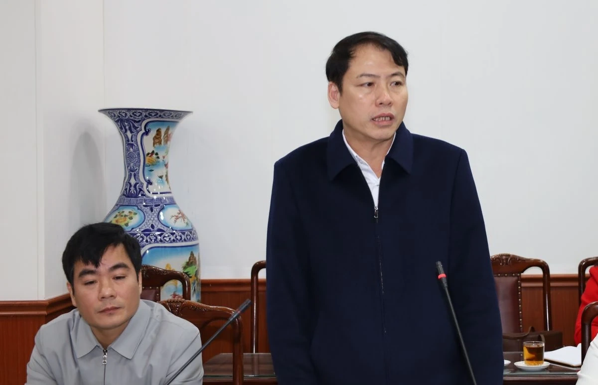 Trưởng ban Tuy&ecirc;n gi&aacute;o v&agrave; D&acirc;n vận Tỉnh ủy gi&aacute;m s&aacute;t việc l&atilde;nh đạo, chỉ đạo, tổ chức thực hiện c&ocirc;ng t&aacute;c bầu cử tại 5 x&atilde;