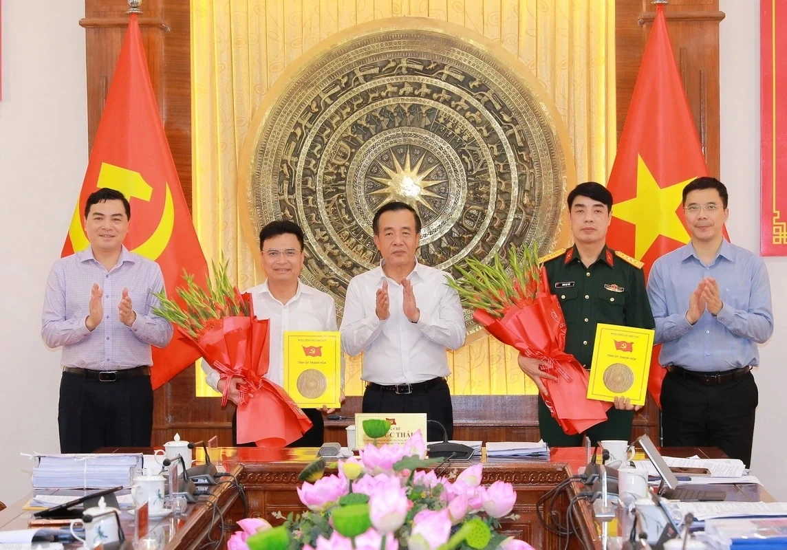 Đồng chí Đinh Bạt Văn và Trịnh Huy Triều tham gia Ban Thường vụ Tỉnh ủy Thanh Hóa, nhiệm kỳ 2025-2030