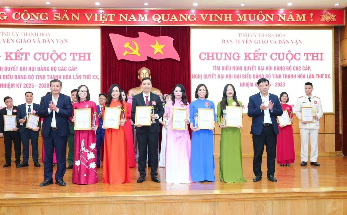 20 th&iacute; sinh xuất sắc đoạt giải cuộc thi t&igrave;m hiểu nghị quyết Đại hội Đảng bộ c&aacute;c cấp