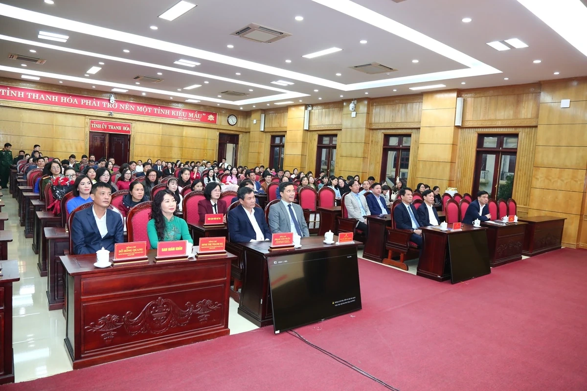 20 th&iacute; sinh xuất sắc đoạt giải cuộc thi t&igrave;m hiểu nghị quyết Đại hội Đảng bộ c&aacute;c cấp