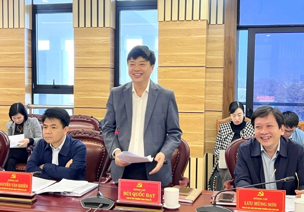 Ph&oacute; Chủ tịch HĐND tỉnh Nguyễn Quang Hải gi&aacute;m s&aacute;t c&ocirc;ng t&aacute;c bầu cử đại biểu Quốc hội v&agrave; HĐND c&aacute;c cấp