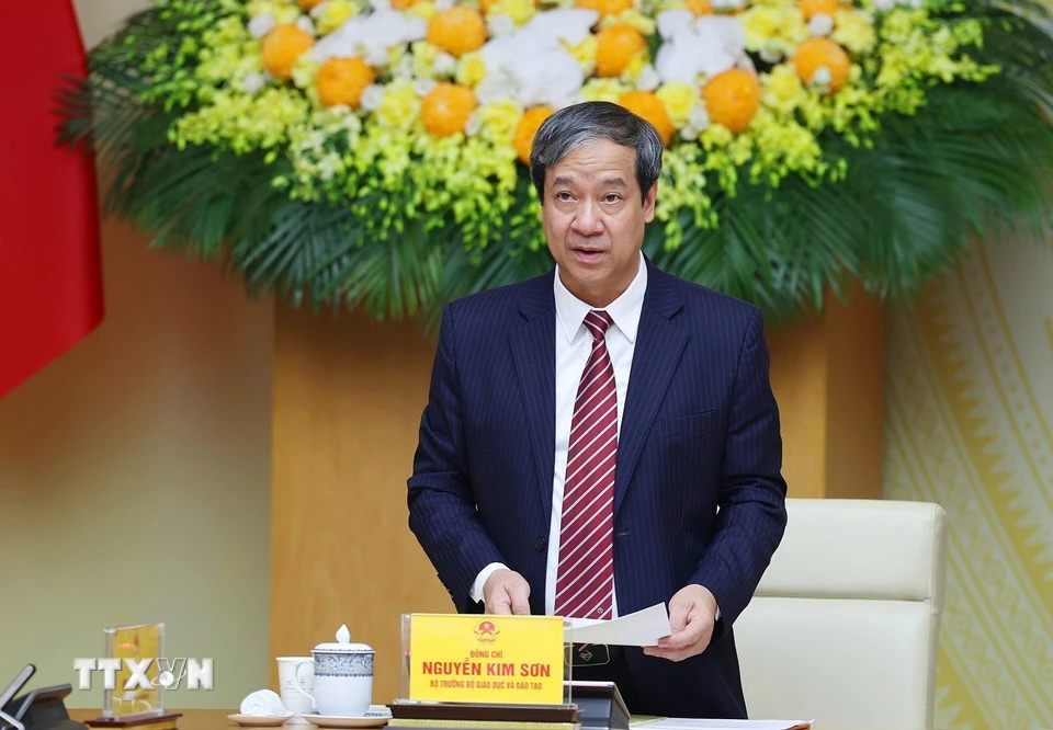 Học sinh, sinh viên là trung tâm, chủ thể; thầy cô giáo là động lực; nhà trường là bệ đỡ; gia đình là điểm tựa; xã hội là nền tảng