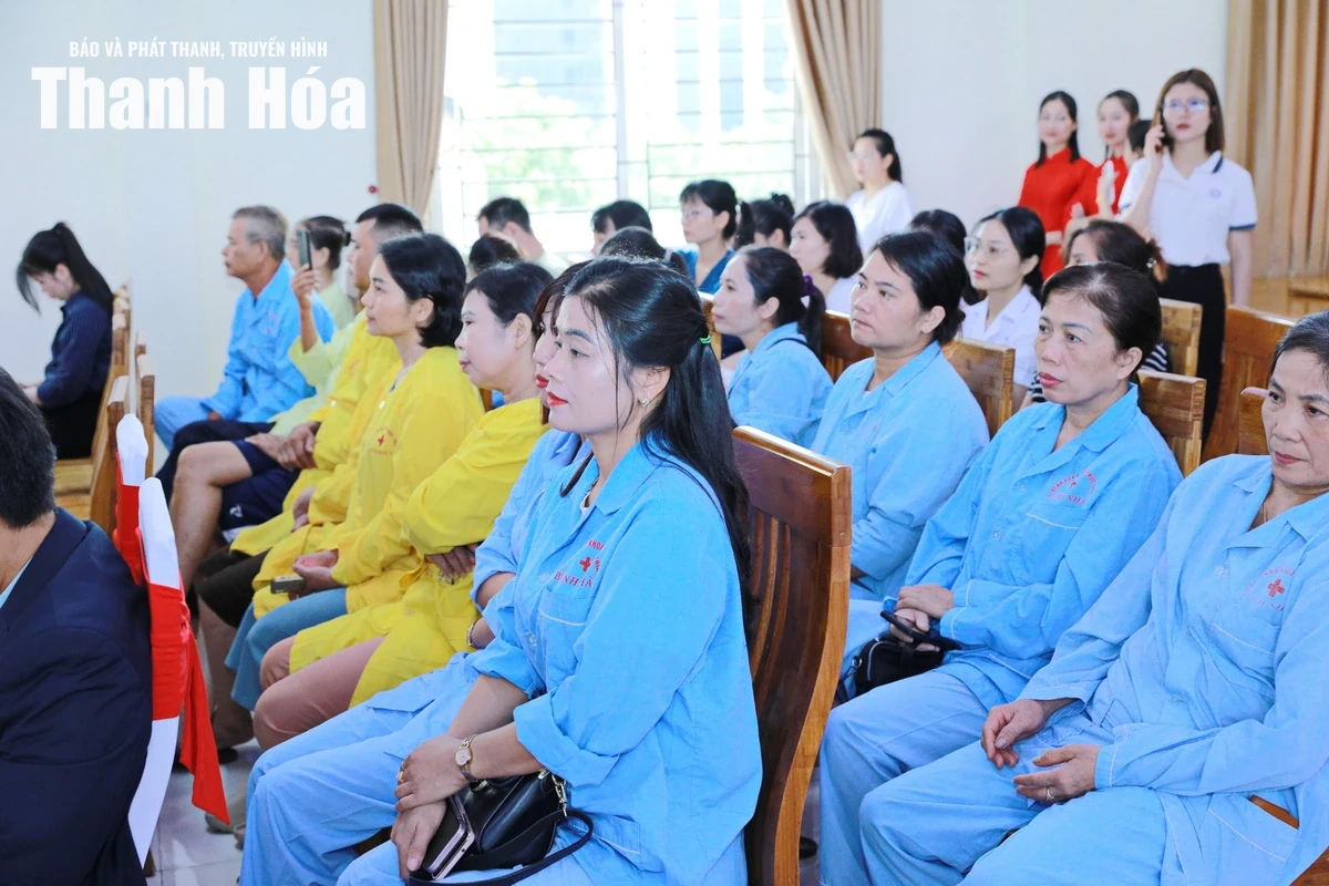 Bí thư Tỉnh ủy Lê Đức Thái dự lễ khai trương hệ thống chẩn đoán hình ảnh công nghệ cao tại Bệnh viện Đa khoa Phúc Thịnh
