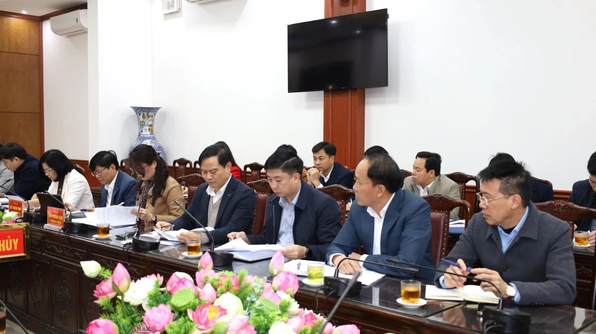 Trưởng ban Tuy&ecirc;n gi&aacute;o v&agrave; D&acirc;n vận Tỉnh ủy gi&aacute;m s&aacute;t việc l&atilde;nh đạo, chỉ đạo, tổ chức thực hiện c&ocirc;ng t&aacute;c bầu cử tại 5 x&atilde;