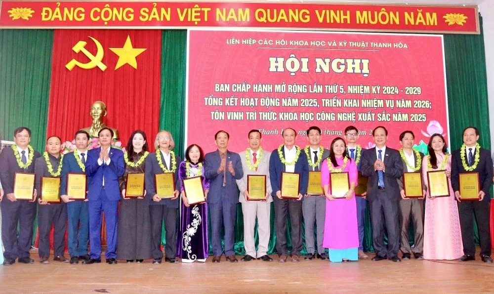 Đổi mới phương thức hoạt động, n&acirc;ng cao hiệu quả tư vấn, phản biện x&atilde; hội