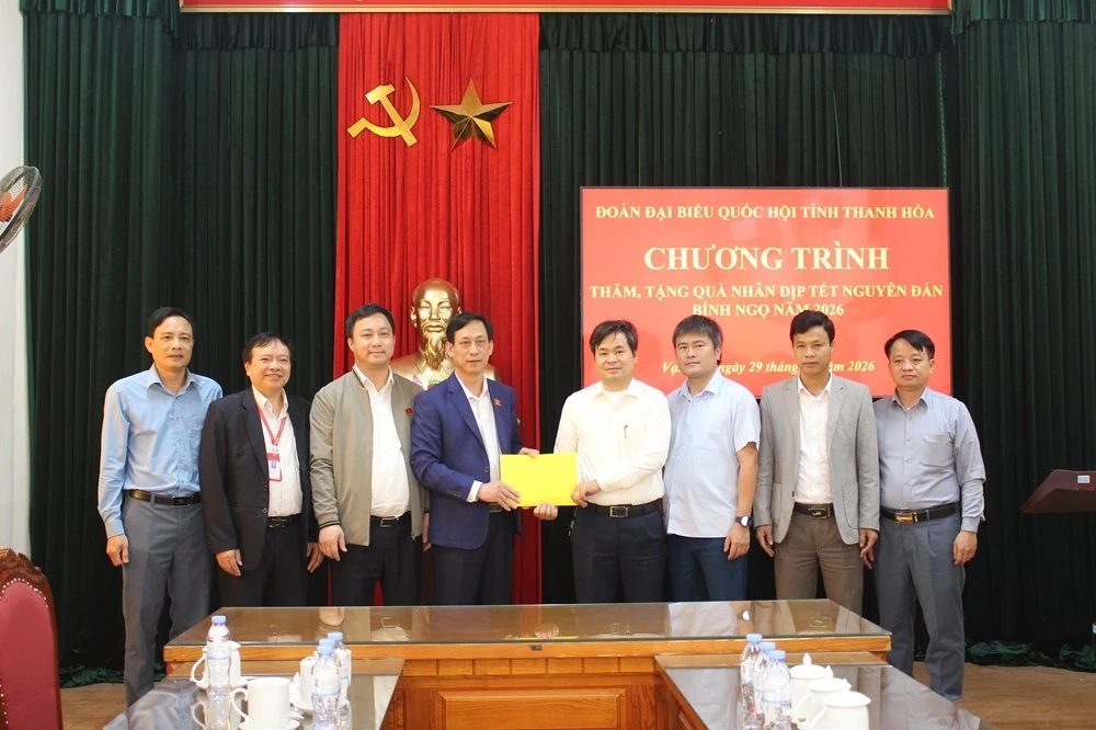Ph&oacute; trưởng Đo&agrave;n ĐBQH tỉnh Mai Văn Hải thăm, tặng qu&agrave; Tết 2026 tại c&aacute;c địa phương