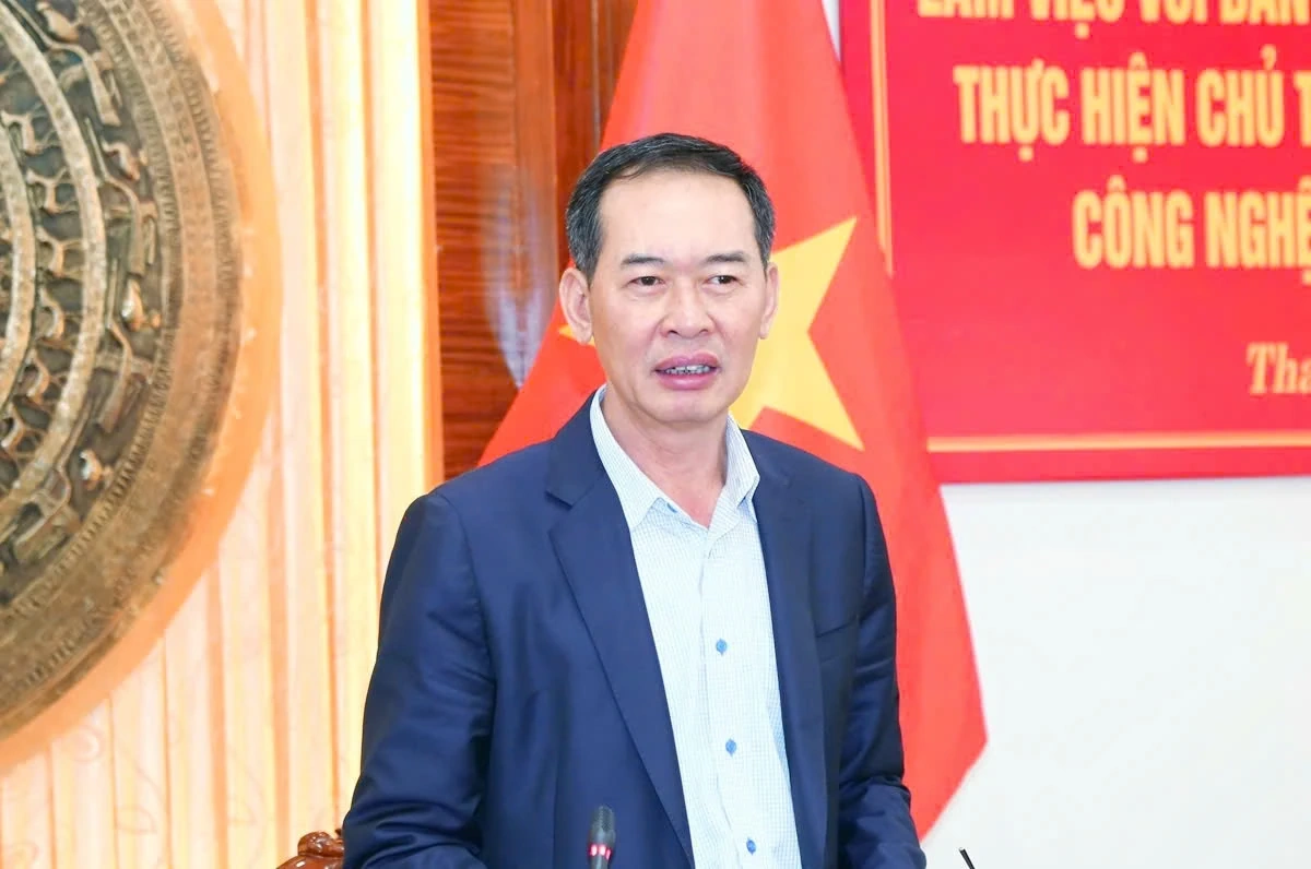 Đẩy mạnh ứng dụng công nghệ số, dữ liệu số trong công tác lãnh đạo, chỉ đạo, điều hành