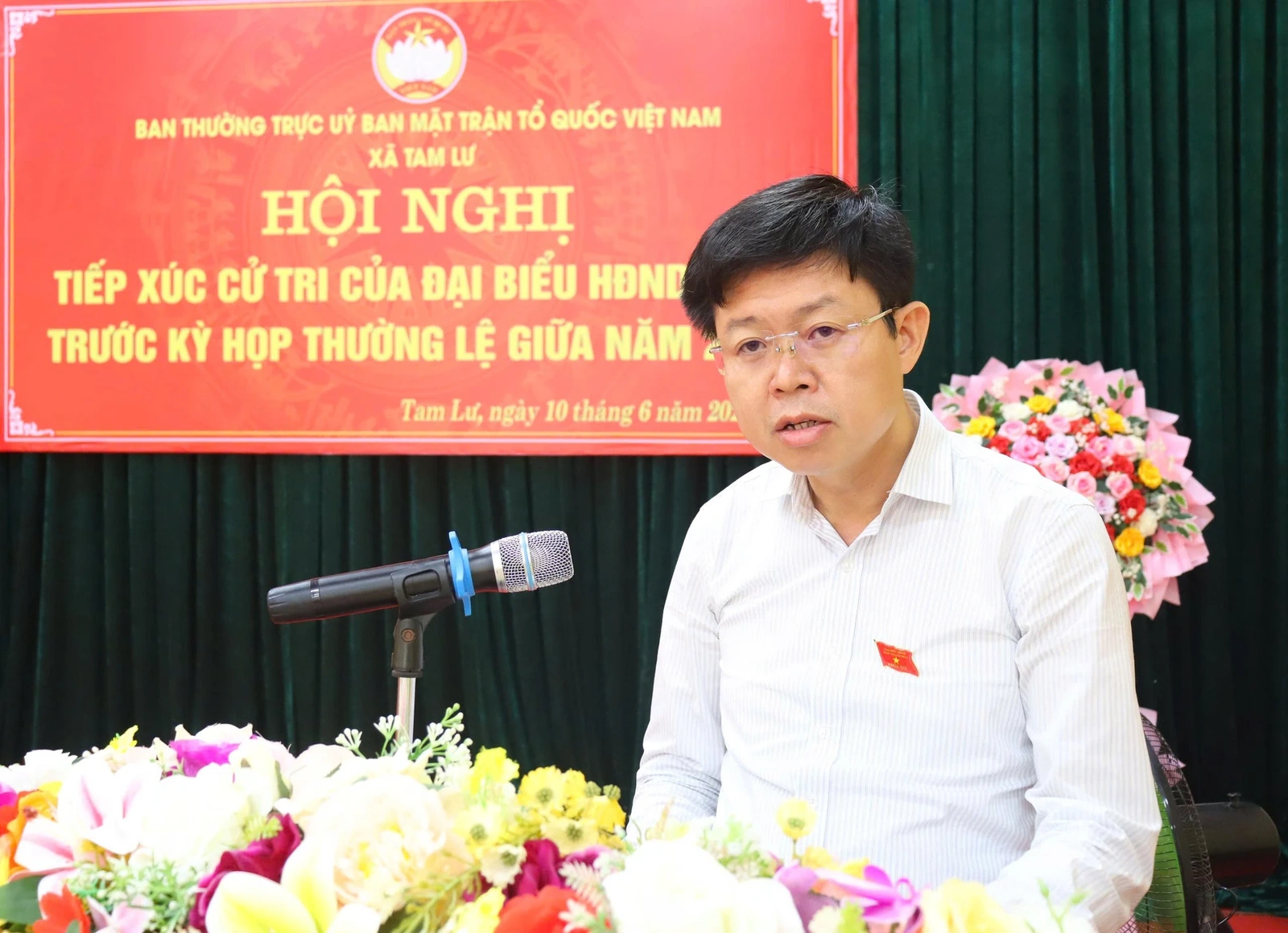 Tổ đại biểu HĐND tỉnh Thanh Hóa, đơn vị bầu cử số 2 tiếp xúc cử tri tại xã Tam Lư