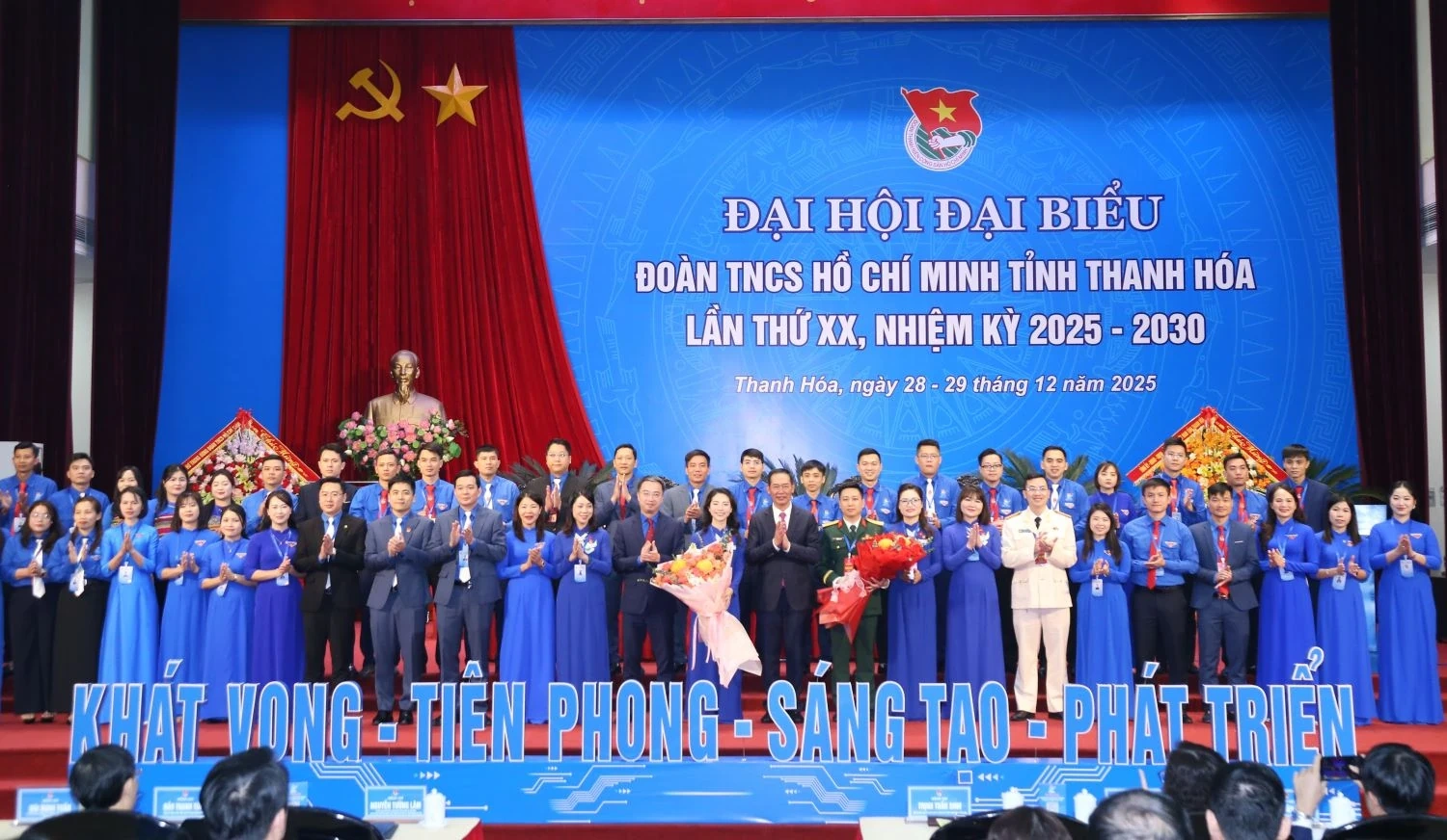 X&acirc;y dựng lớp thanh ni&ecirc;n Thanh H&oacute;a c&oacute; l&yacute; tưởng c&aacute;ch mạng, bản lĩnh ch&iacute;nh trị, đạo đức trong s&aacute;ng, tri thức, kh&aacute;t vọng ph&aacute;t triển