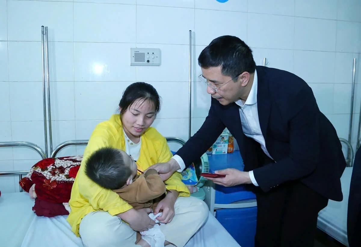 Hướng tới mục ti&ecirc;u trở th&agrave;nh bệnh viện nhi hiện đại, an to&agrave;n, th&acirc;n thiện