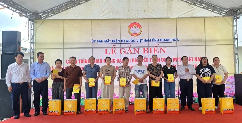 Thanh Hóa gắn biển 2 công trình chào mừng Đại hội đại biểu toàn quốc MTTQ Việt Nam