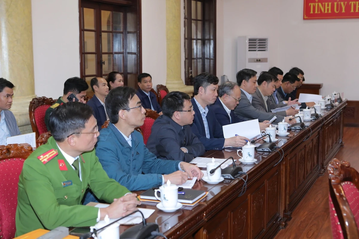 Ban Thường vụ Tỉnh ủy thảo luận c&aacute;c nội dung li&ecirc;n quan trực tiếp đến việc thực hiện nhiệm vụ năm 2026