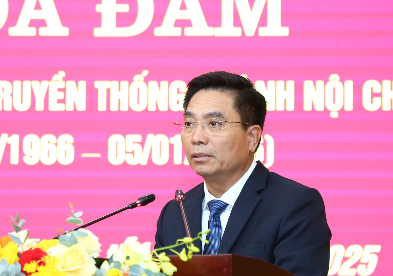 X&acirc;y dựng đội ngũ c&aacute;n bộ ng&agrave;nh Nội ch&iacute;nh Đảng li&ecirc;m ch&iacute;nh, bản lĩnh, trung th&agrave;nh, tr&aacute;ch nhiệm v&agrave; chuy&ecirc;n nghiệp