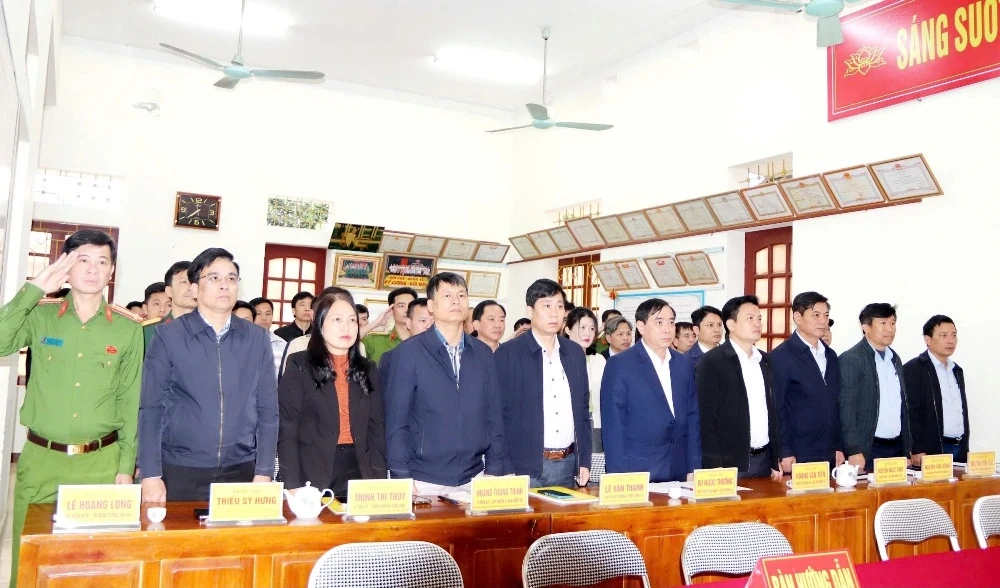 Xã Định Tân vận hành mẫu quy trình bỏ phiếu bầu cử 