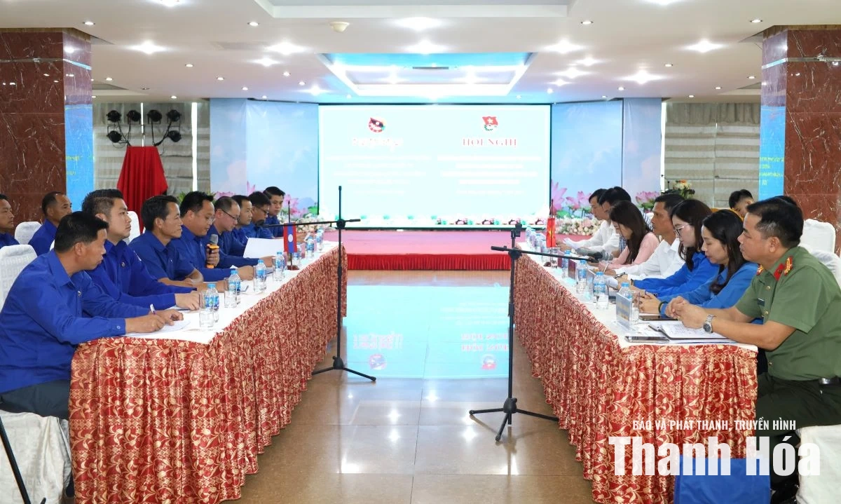 Trao đổi kinh nghiệm, tăng cường công tác đoàn và phong trào thanh thiếu nhi giữa Thanh Hóa - Hủa Phăn