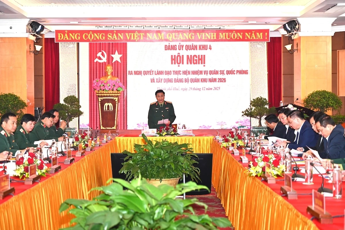 Đảng ủy Qu&acirc;n khu 4 ra Nghị quyết l&atilde;nh đạo thực hiện nhiệm vụ Qu&acirc;n sự, Quốc ph&ograve;ng v&agrave; x&acirc;y dựng Đảng năm 2026