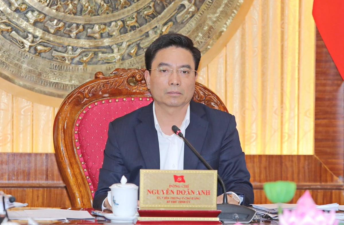 Ban Thường vụ Tỉnh ủy thảo luận c&aacute;c nội dung li&ecirc;n quan trực tiếp đến việc thực hiện nhiệm vụ năm 2026