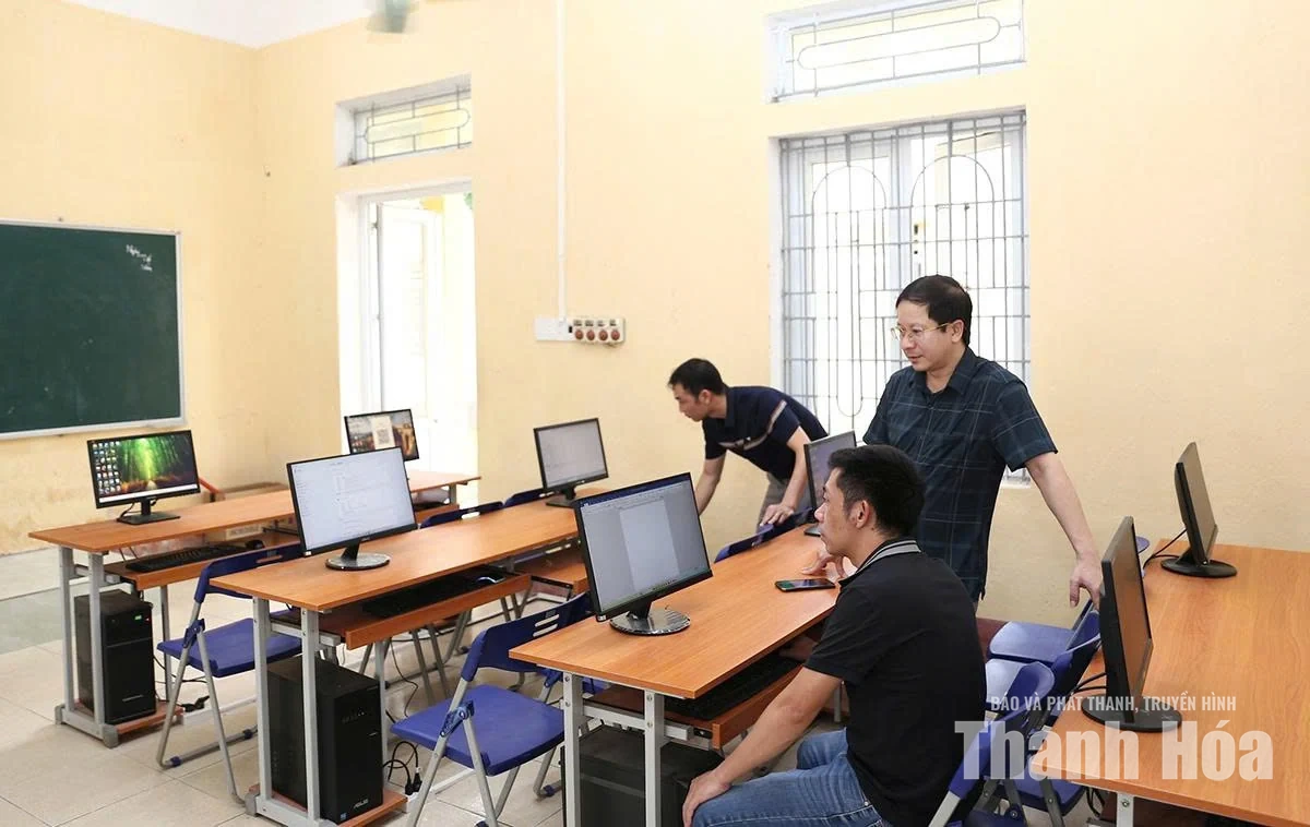 Đảng vững, trường mạnh, chất lượng giáo dục nâng cao