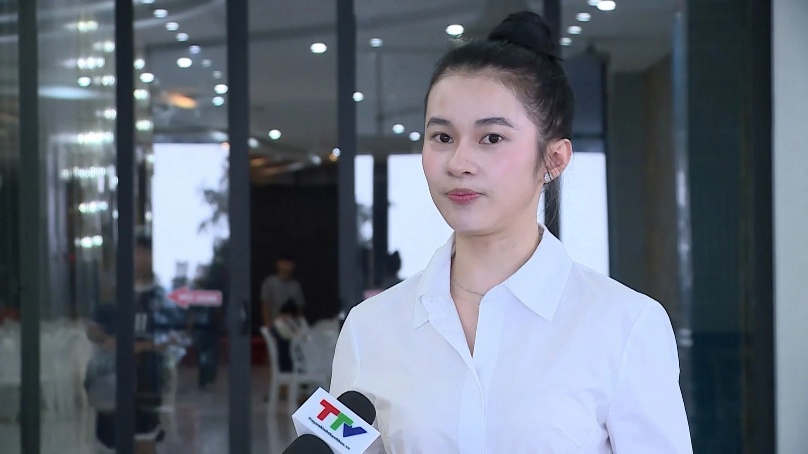[Kiểm chứng thông tin] Nhà hàng tại Sầm Sơn và khách du lịch nói gì về hóa đơn lan truyền trên mạng