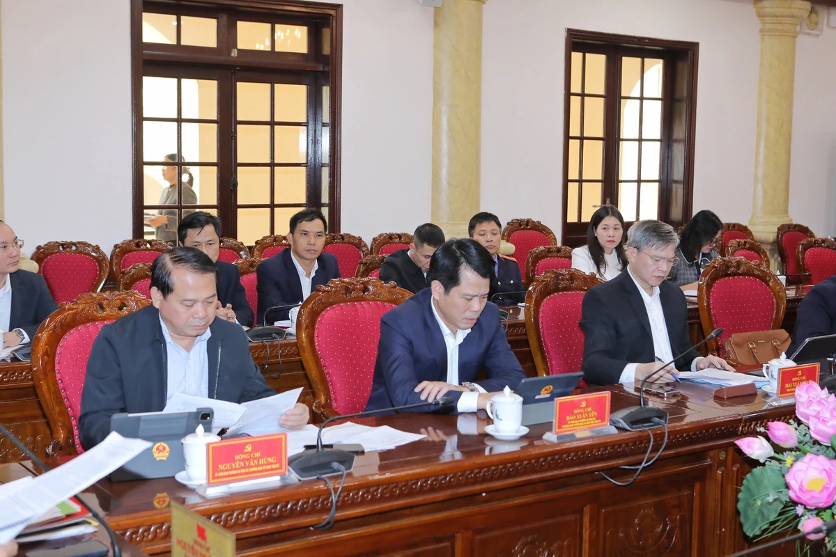 Thực hiện đồng bộ c&aacute;c giải ph&aacute;p ph&ograve;ng ngừa từ sớm, từ xa để kh&ocirc;ng thể&rdquo; tham nhũng, l&atilde;ng ph&iacute;, ti&ecirc;u cực