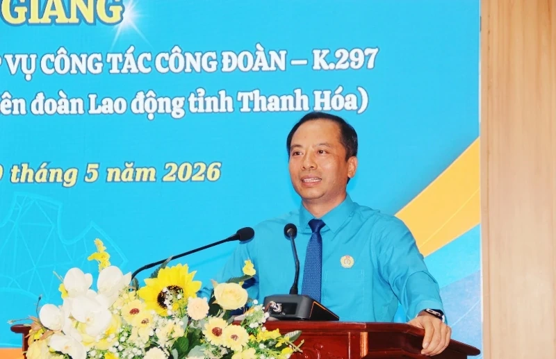 Khai giảng lớp bồi dưỡng lý luận và nghiệp vụ công tác công đoàn
