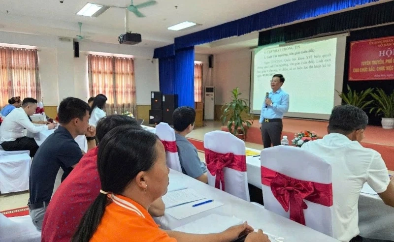 Tuyên truyền, phổ biến pháp luật về tôn giáo cho các chức sắc, chức việc đạo Tin lành
