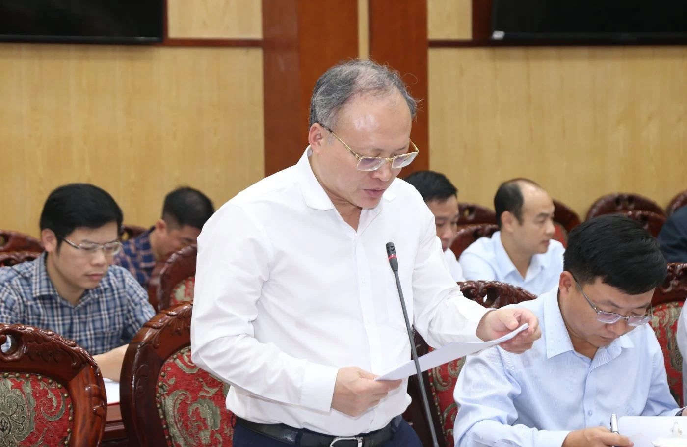 Thảo luận, cho &yacute; kiến v&agrave;o kế hoạch, chương tr&igrave;nh h&agrave;nh động ph&aacute;t triển kinh tế - x&atilde; hội năm 2026