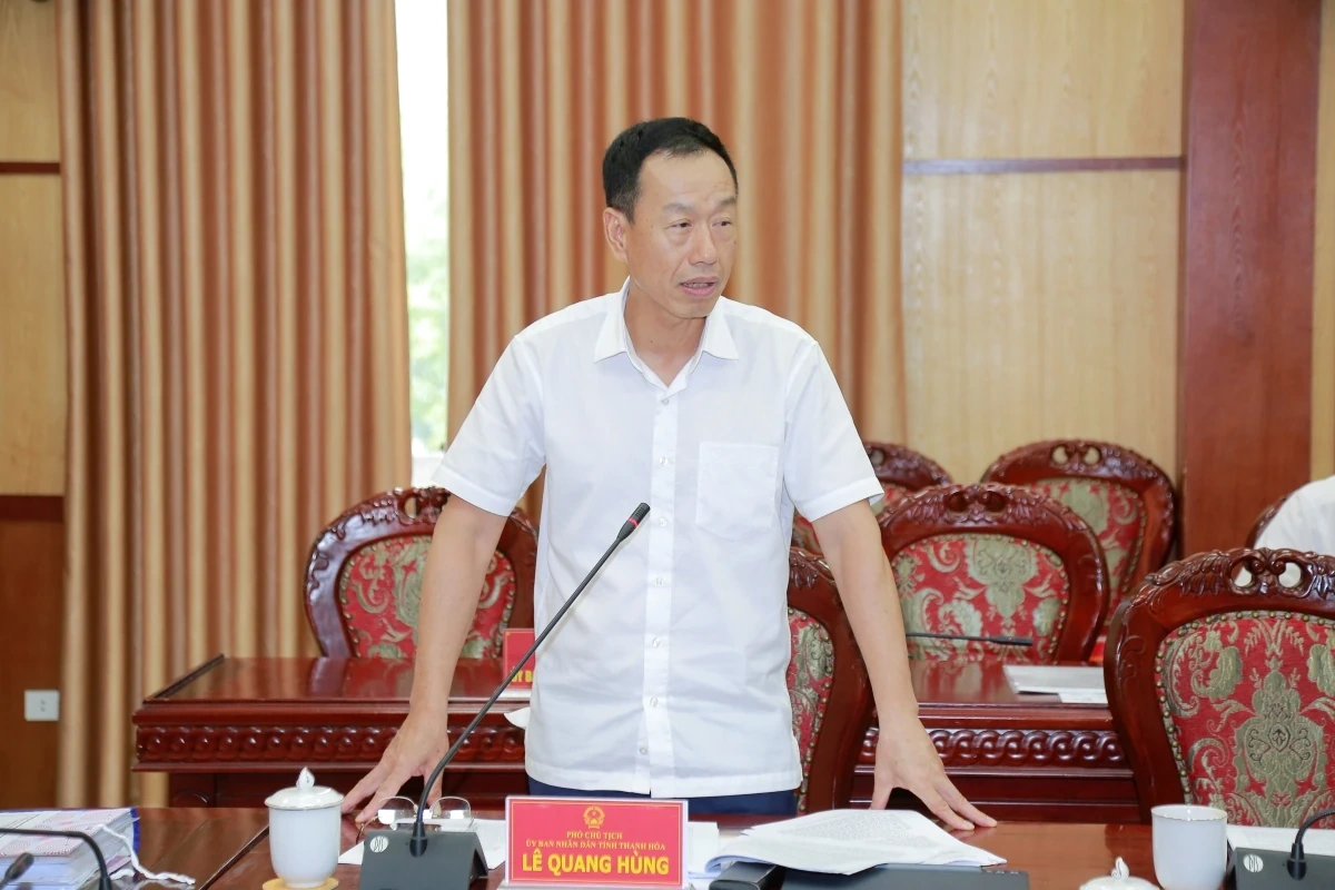 Phiên họp chuyên đề UBND tỉnh cho ý kiến vào các tờ trình về công tác phân cấp quản lý tổ chức bộ máy