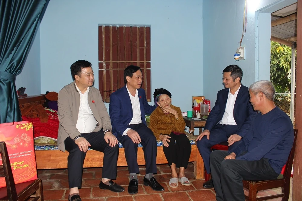 Ph&oacute; trưởng Đo&agrave;n ĐBQH tỉnh Mai Văn Hải thăm, tặng qu&agrave; Tết 2026 tại c&aacute;c địa phương