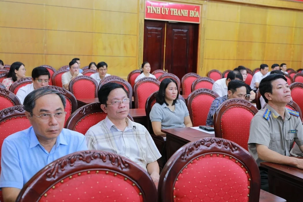 Thanh Hóa sơ kết thực hiện Nghị quyết số 57-NQ/TW và phong trào “Bình dân học vụ số”