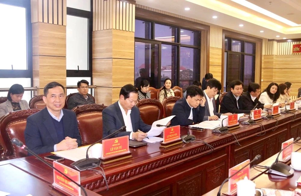 Ph&oacute; Chủ tịch HĐND tỉnh Nguyễn Quang Hải gi&aacute;m s&aacute;t c&ocirc;ng t&aacute;c bầu cử đại biểu Quốc hội v&agrave; HĐND c&aacute;c cấp