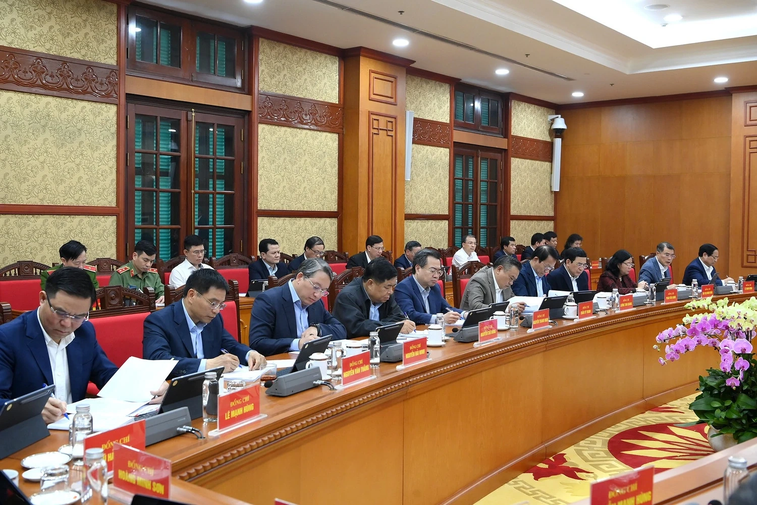 Phát triển khoa học, công nghệ phải hướng mạnh vào việc giải quyết những bài toán thực tiễn