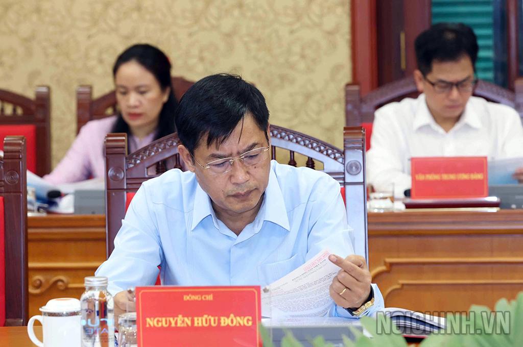Đồng chí Nguyễn Hữu Đông, Ủy viên Trung ương Đảng, Phó Trưởng Ban Nội chính Trung ương tham dự Cuộc họp