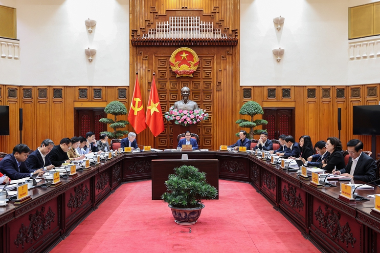 Thủ tướng: Xây dựng chính sách vượt trội, cạnh tranh để thí điểm một số khu thương mại tự do- Ảnh 2.