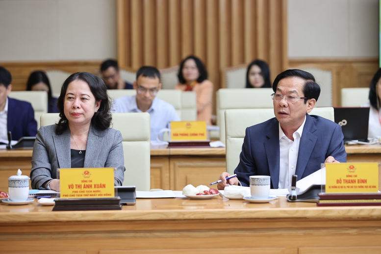 Thủ tướng: Đại hội Thi đua yêu nước toàn quốc tạo động lực, truyền cảm hứng, hội tụ và lan tỏa tinh thần yêu nước- Ảnh 5. Thủ tướng: Đại hội Thi đua yêu nước toàn quốc tạo động lực, truyền cảm hứng, hội tụ và lan tỏa tinh thần yêu nước- Ảnh 5.