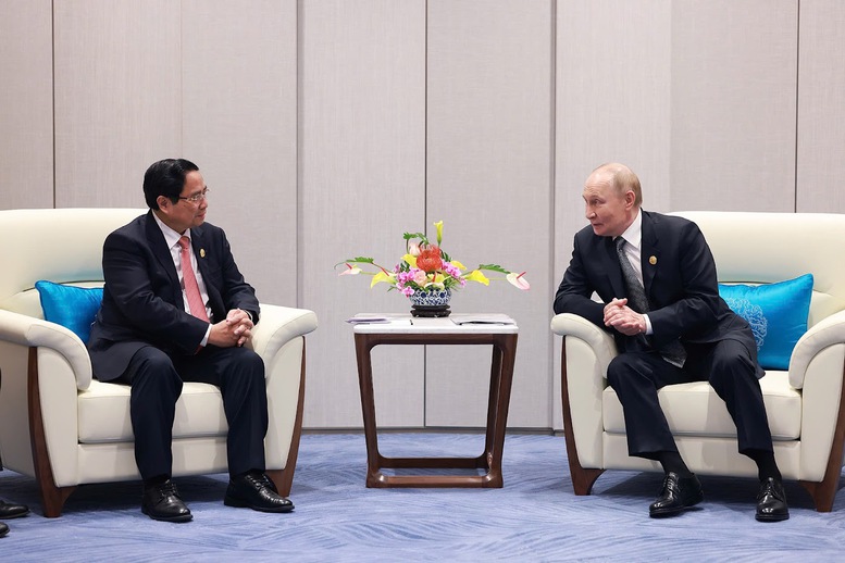 Thủ tướng Phạm Minh Chính gặp Tổng thống Nga Vladimir Putin- Ảnh 2. Thủ tướng Phạm Minh Chính gặp Tổng thống Nga Vladimir Putin- Ảnh 2.