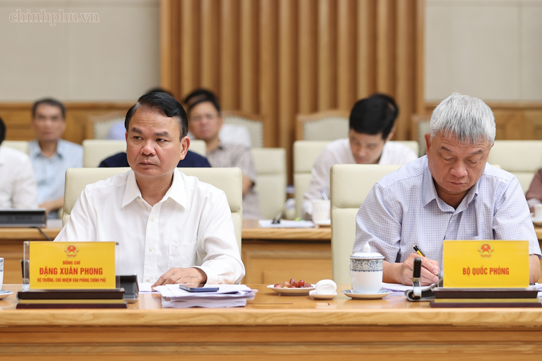 Thủ tướng: Thể chế hóa đầy đủ chủ trương của Đảng khi sửa đổi Luật Đất đai và các luật có liên quan- Ảnh 7.