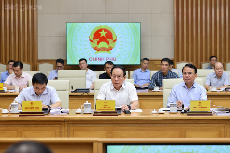 Thông qua dự thảo báo cáo kết quả kiểm tra, giám sát (đợt 3) đối với Ban Thường vụ Đảng ủy Chính phủ- Ảnh 6.