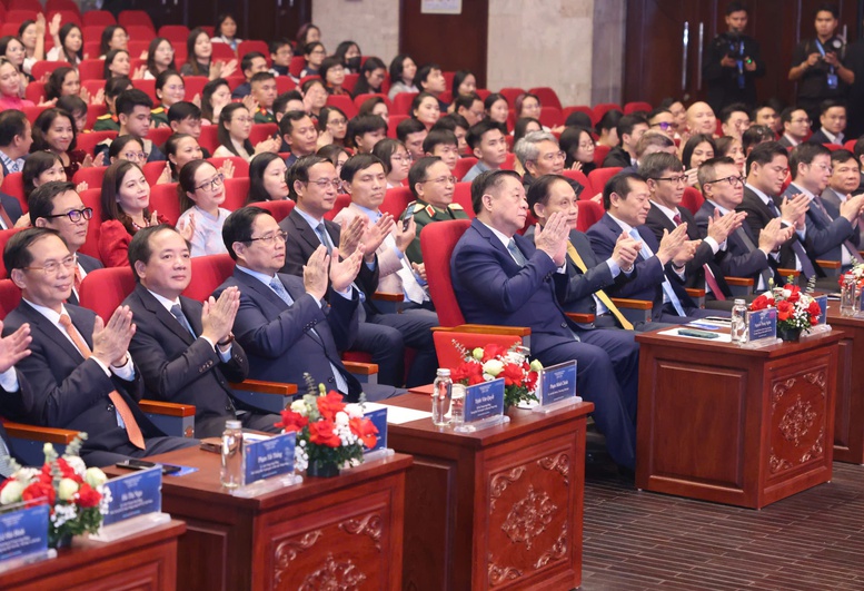 Thủ tướng: Thông tin đối ngoại là một thành tố chiến lược trong tổng thể sức mạnh mềm quốc gia- Ảnh 1. Thủ tướng: Thông tin đối ngoại là một thành tố chiến lược trong tổng thể sức mạnh mềm quốc gia- Ảnh 1.