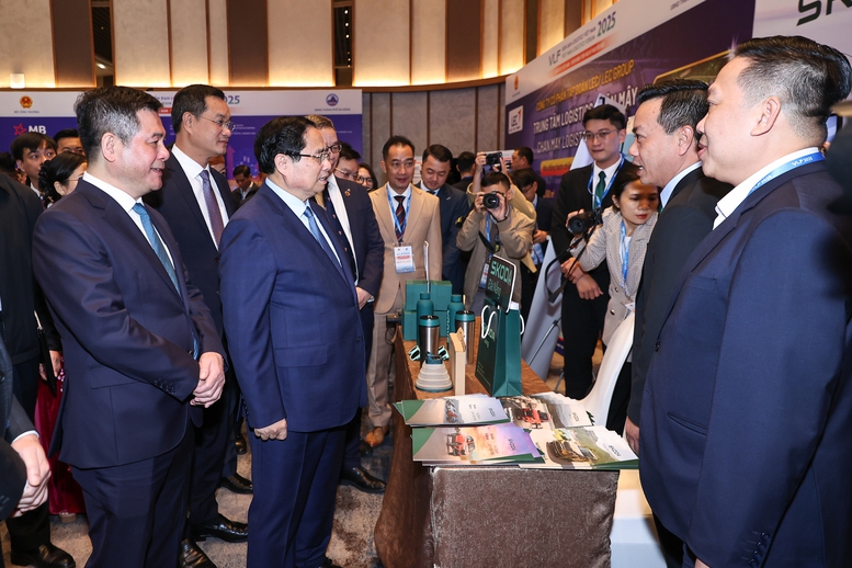 Thủ tướng Phạm Minh Chính dự Diễn đàn Logistics Việt Nam 2025- Ảnh 3.