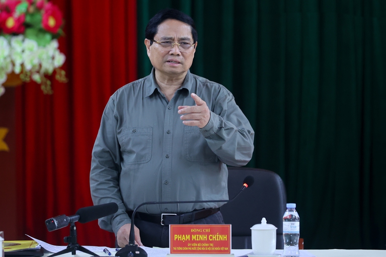 Thủ tướng Phạm Minh Chính làm việc với Thường trực Tỉnh uỷ Thanh Hóa- Ảnh 4.