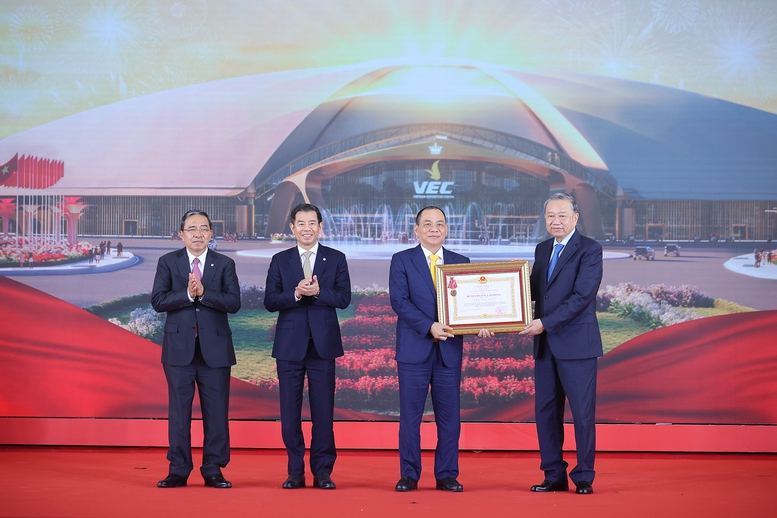 Thủ tướng Phạm Minh Chính: Không khí đặc biệt, khí thế đặc biệt, nỗ lực đặc biệt, sẽ tạo thành quả đặc biệt- Ảnh 10. Thủ tướng Phạm Minh Chính: Không khí đặc biệt, khí thế đặc biệt, nỗ lực đặc biệt, sẽ tạo thành quả đặc biệt- Ảnh 10.