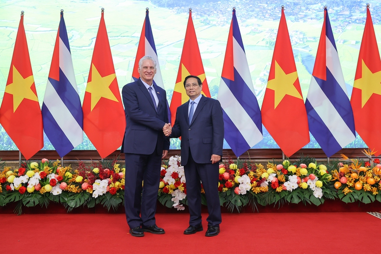 Bí thư Thứ nhất, Chủ tịch nước Cuba Miguel Diaz Canel hội kiến Thủ tướng Chính phủ Phạm Minh Chính- Ảnh 1. Bí thư Thứ nhất, Chủ tịch nước Cuba Miguel Diaz Canel hội kiến Thủ tướng Chính phủ Phạm Minh Chính- Ảnh 1.