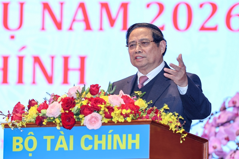 Thủ tướng Phạm Minh Ch&iacute;nh: Vốn chờ dự &aacute;n, kh&ocirc;ng để dự &aacute;n chờ vốn- Ảnh 3.