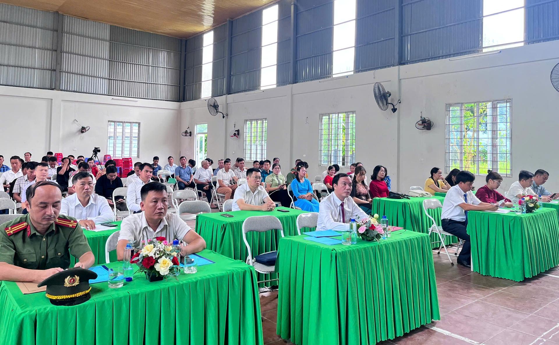 Quang cảnh hội nghị. Quang cảnh hội nghị.