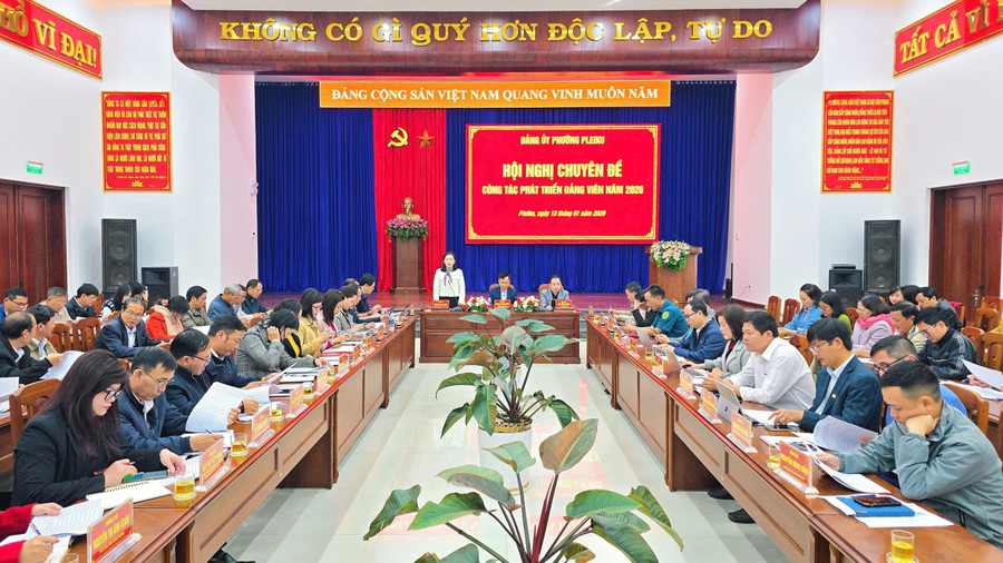 phat-trien-dang-vien-2.jpg