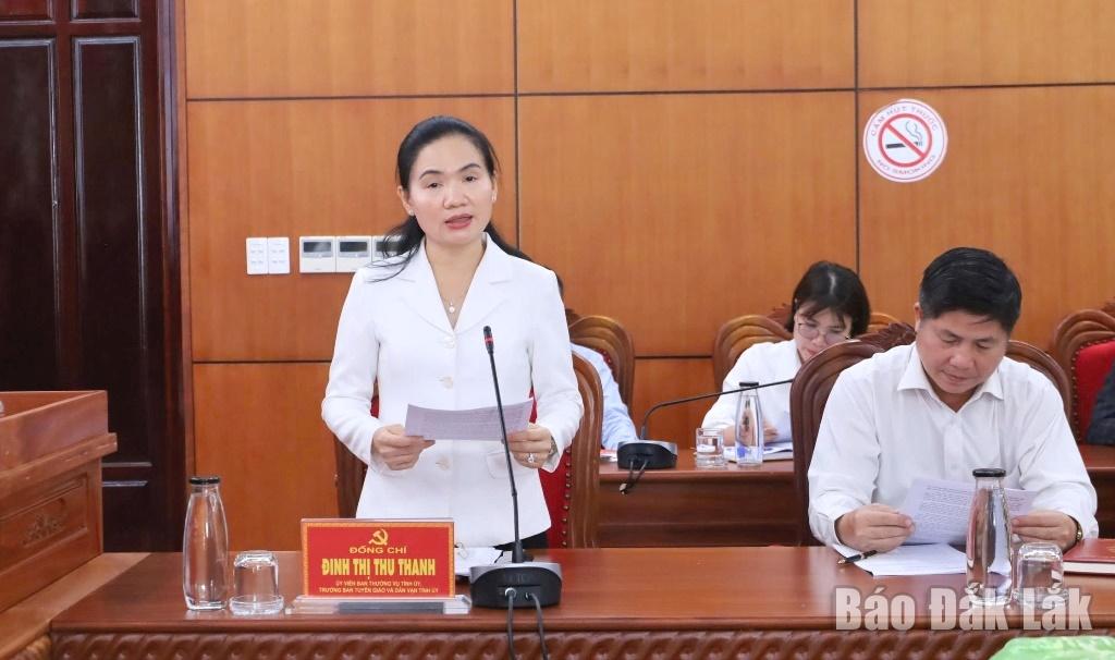 Ủy viên Ban Thường vụ Tỉnh ủy, Trưởng Ban Tuyên giáo và Dân vận Tỉnh ủy Đinh Thị Thu Thanh nêu ý kiến tại buổi làm việc với Thường trực Tỉnh ủy.