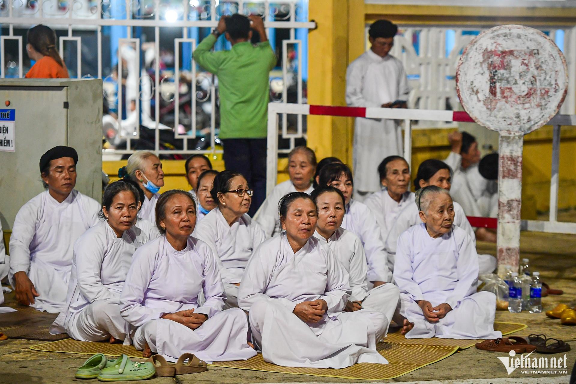 W-đạo cao đài 42.jpg