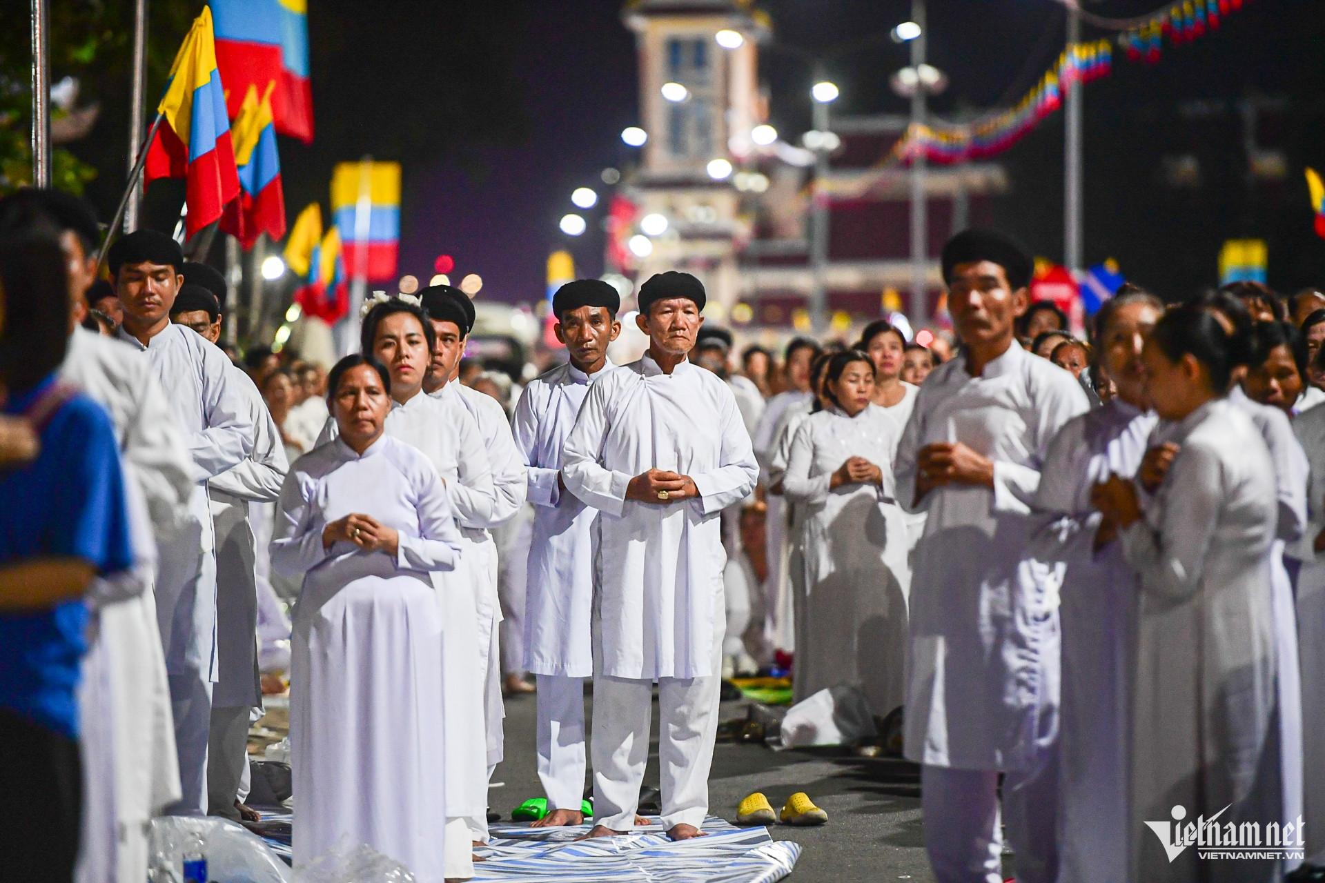 W-đạo cao đài 40.jpg